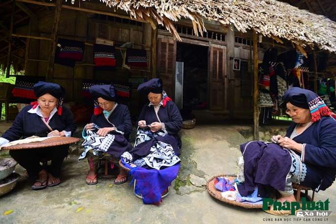 Du lịch Hòa Bình để tìm hiểu nhiều nét văn hóa đặc sắc