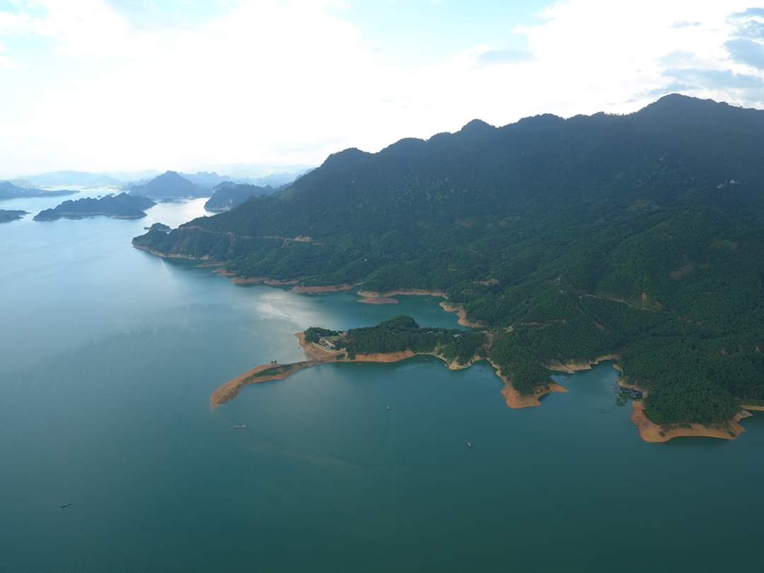 Du lịch Thung Nai Thác Bờ