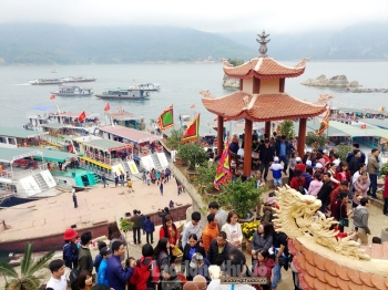 Tour lễ hội đầu năm: Du lịch Thung Nai Thác Bờ 1 ngày